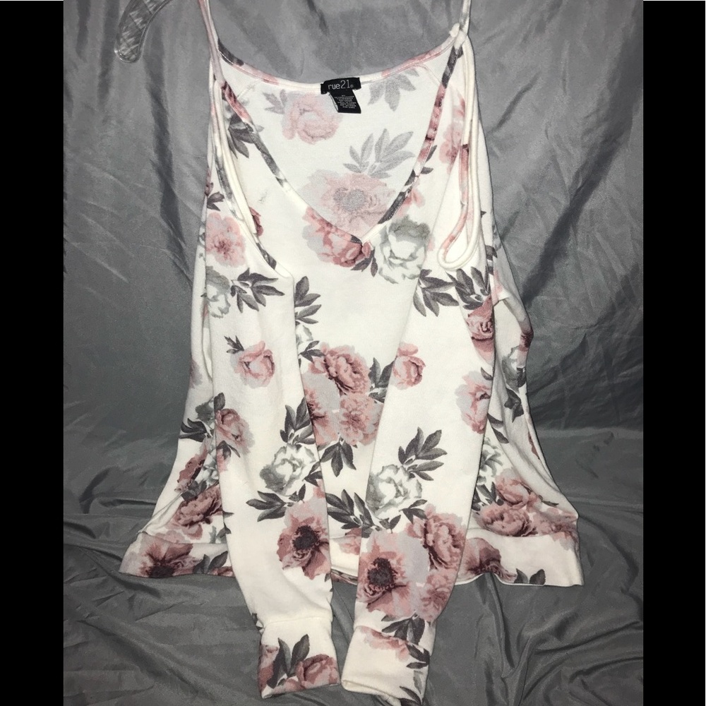 NWOT! Rue21 shoulder long sleeve top, size XL